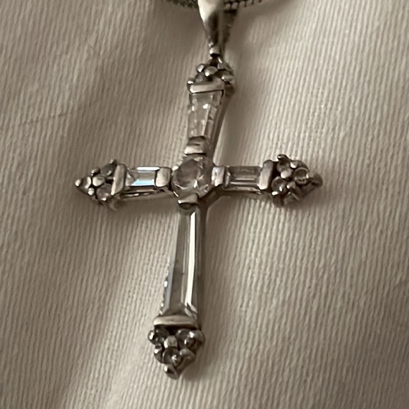 Gorgeous Silver Chain w Sterling CrossCZ Bagets Diamonds/929 FAS Expensive chain - Picture 3 of 11